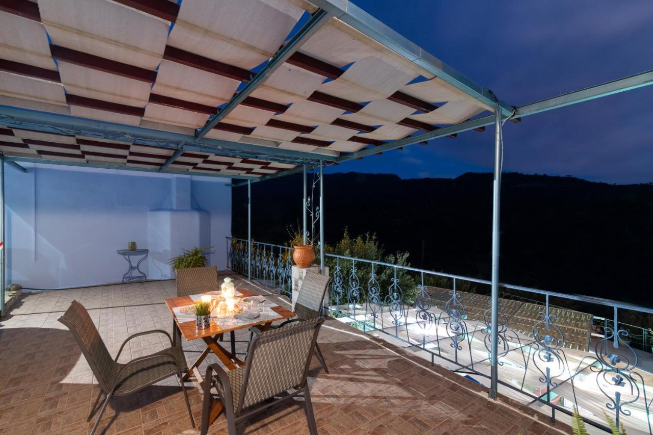 Sarakinas Residences Holiday home